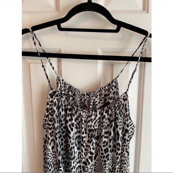 Anthropologie Breezy Wide-Leg Jumpsuit Size Small Animal print - Picture 6 of 6